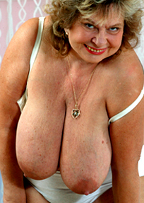 GRANNYS: 100 Phone Sex Fuck Sluts